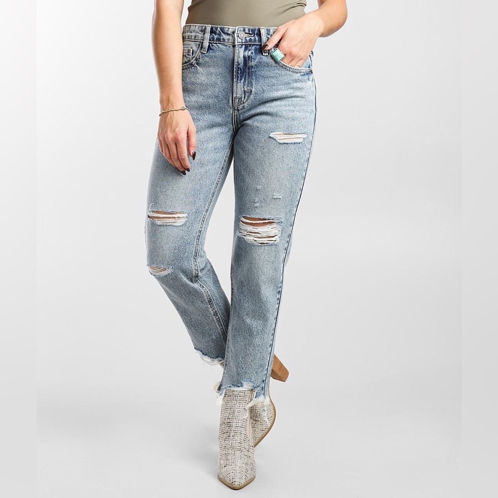 Light Wash Distressed Boyfriend Jeans - Women